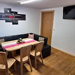 Apartman Alfenz *